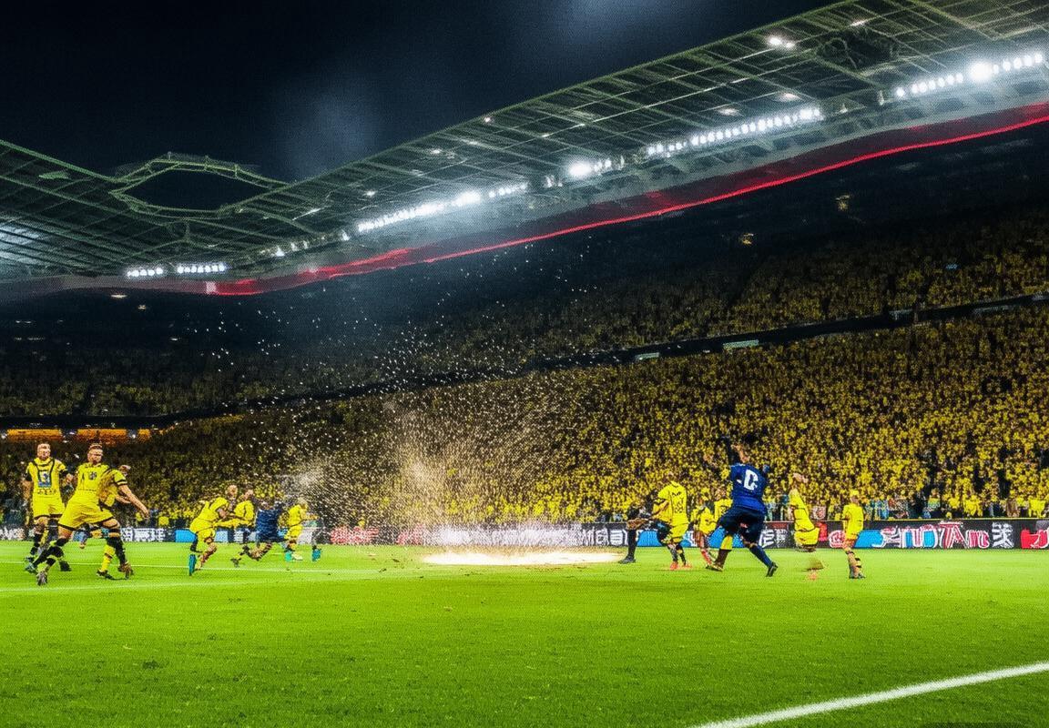 2015德甲焦点战：多特蒙德2-0完胜汉堡精彩回顾(图2)